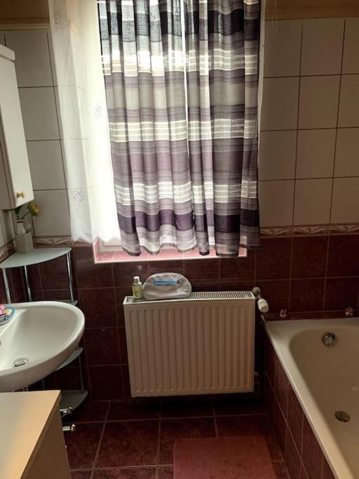 Laura Apartman Hajdúszoboszló Екстериор снимка